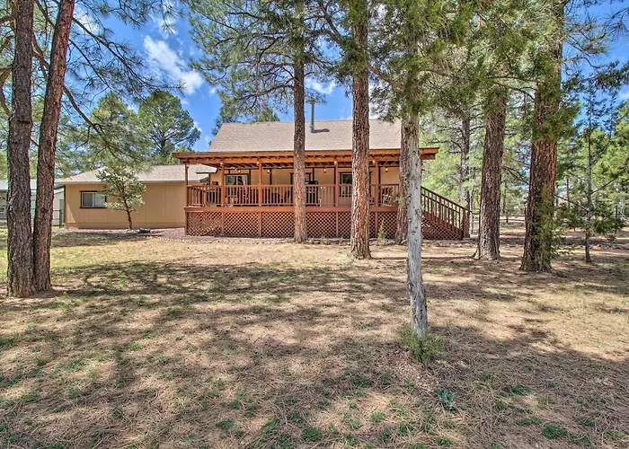 Large Deck, Grill: Pet-friendly Show Retreat! Holiday home Show Low