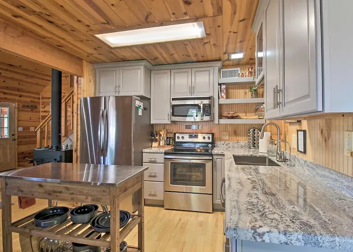 Large Deck, Grill: Pet-friendly Show Retreat! Show Low